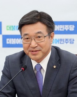 더불어민주당 윤호중 비상대책위원장 겸 원내대표. 사진/연합뉴스
