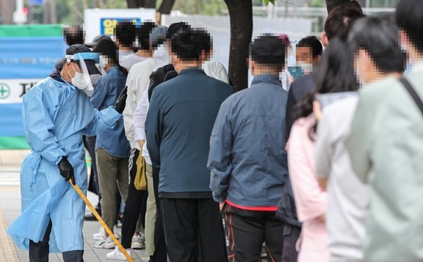 사회적 거리두기 모습. 사진/연합뉴스