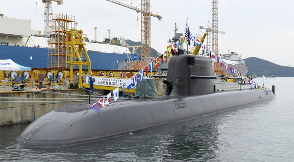 대우조선해양이 건조해 지난 8월 인도한 대한민국 최초 3000톤급 잠수함인 도산안창호함.