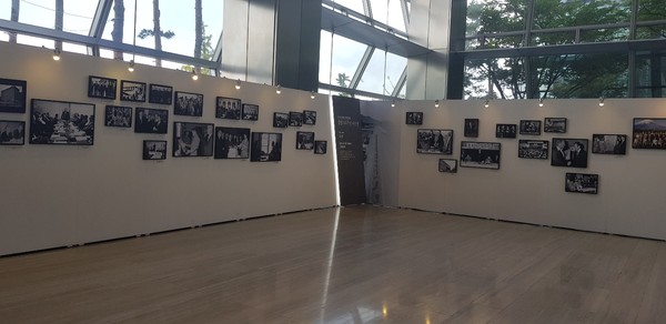 전경련회관에서 열리고 있는 '전경련 창립 60주년 사진전' 모습