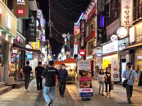 소상공인 고금리 빚, 대환대출 시작. 사진/손원태기자