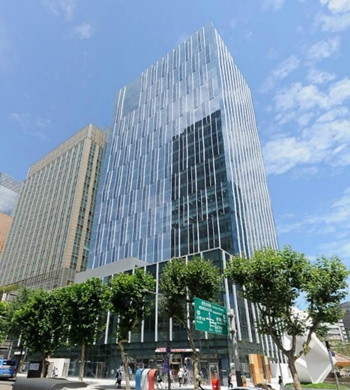 서울시 종로구에 위치한 타워8 빌딩.