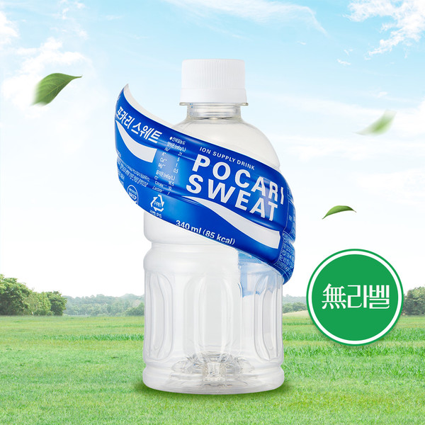 포카리스웨트 무라벨 제품 포스터. 사진/동아오츠카