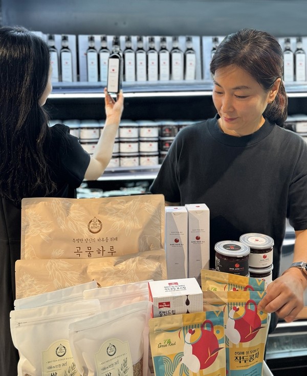  ‘킴스클럽 강남점’에서 판매 중인 청년농업인 제품. 사진/이랜드