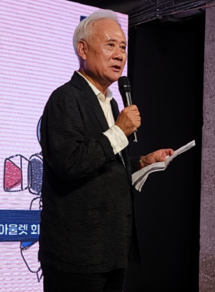 홍성열 마리오아울렛 회장이 인사말을 하고 있다/사진=심영범 기자