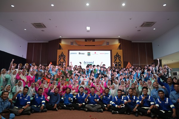 PT.KP 임직원 및 찔레곤 시 관계자 간 진행한 문화교류 행사 사진. 사진/포스코