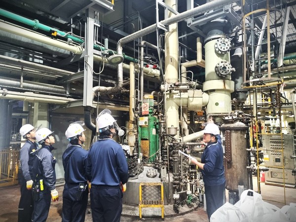 애경케미칼이 봄철 해빙기를 맞아 전 사업장을 대상으로 특별 안전점검에 나섰다. 사진/애경케미칼