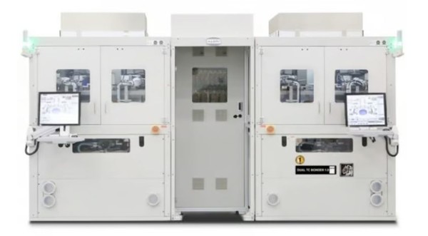 한미반도체 TC 본더.