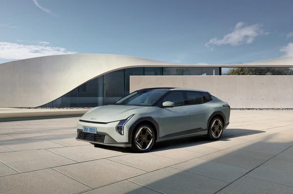 더 기아 EV4 외장. 사진/기아