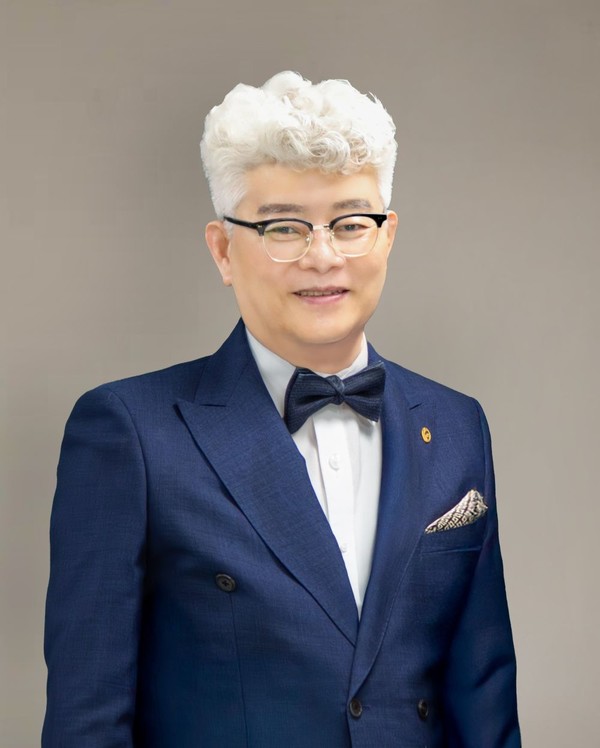 최철홍 보람그룹 회장. 사진/보람그룹