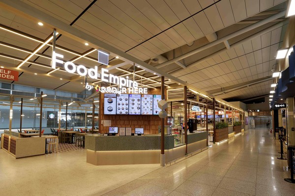 아워홈 푸드엠파이어 인천공항 제1여객터미널 동편점 전경. 사진/아워홈