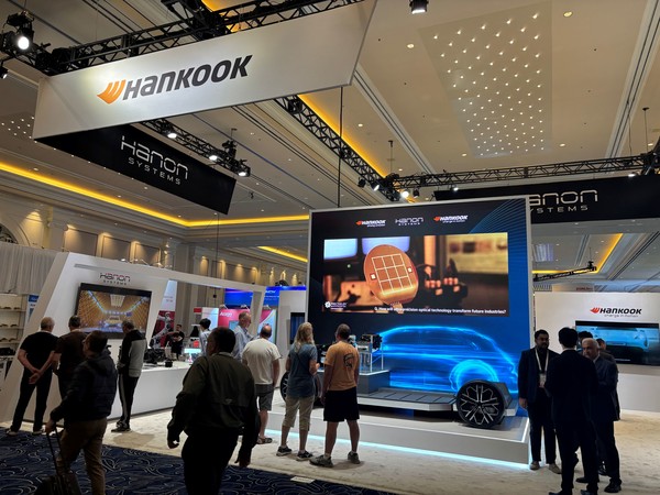 한국앤컴퍼니그룹이 지난 4일(현지시각) 미국 라스베이거스에서 개막한 글로벌 최대 자동차 부품 전시회 'AAPEX 2025'에 한국앤컴퍼니·한온시스템·한국타이어앤테크놀로지가 공동 참가했다. 사진/한국앤컴퍼니그룹